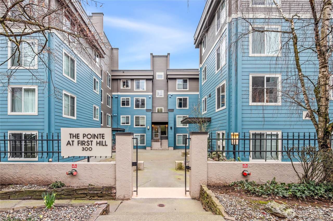 300 10th Avenue - Photo 1