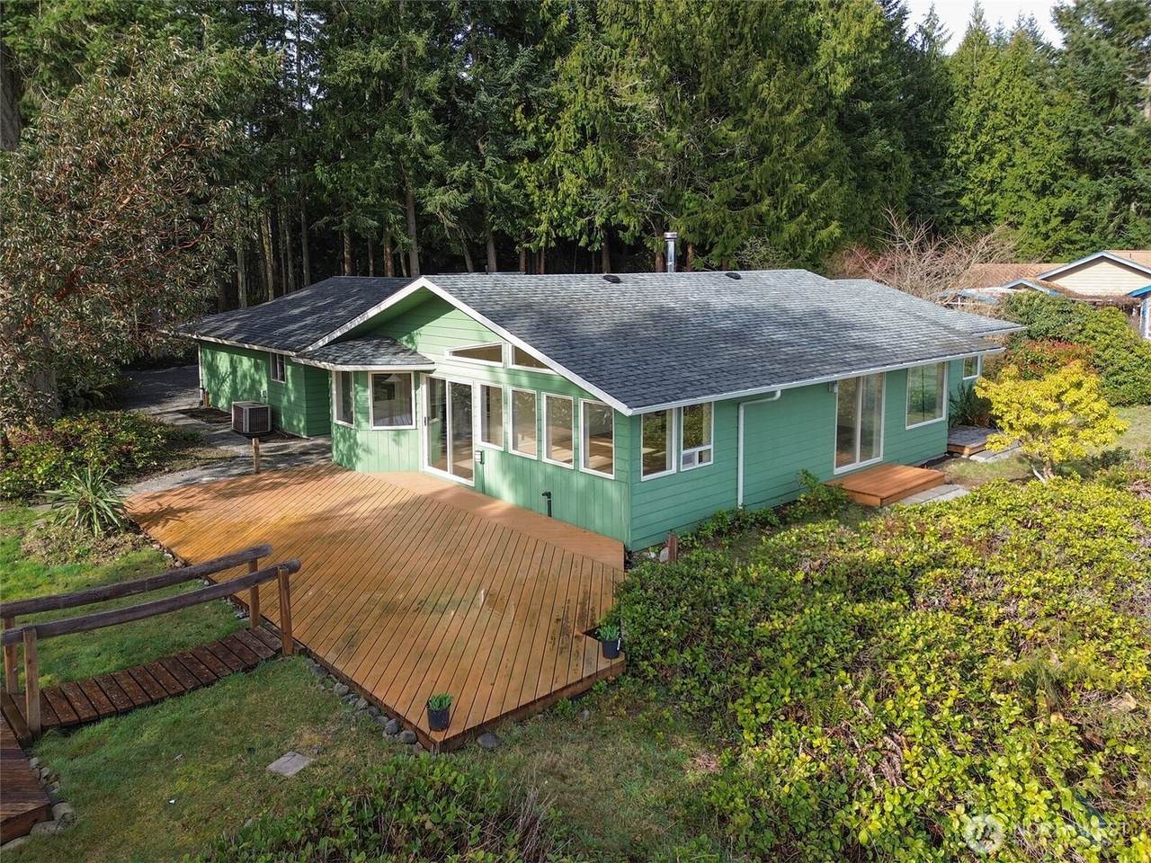 824 Hunt Road - Photo 1