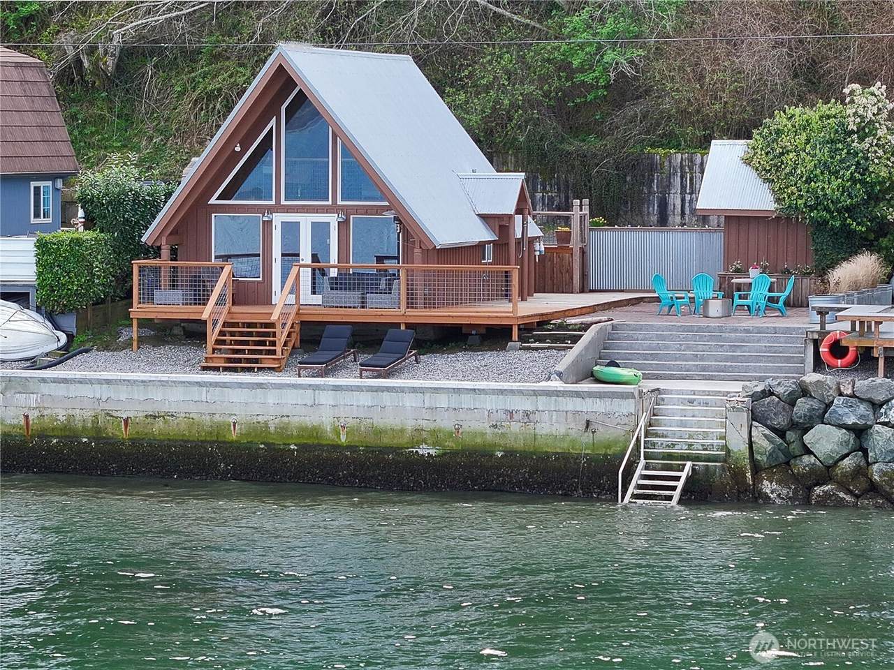 2032 Eastpoint Drive - Photo 1