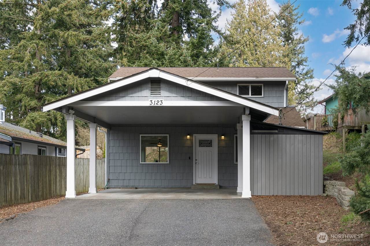 3123 Cowgill - Photo 1