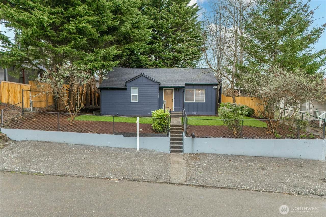 12023 75th Avenue - Photo 1