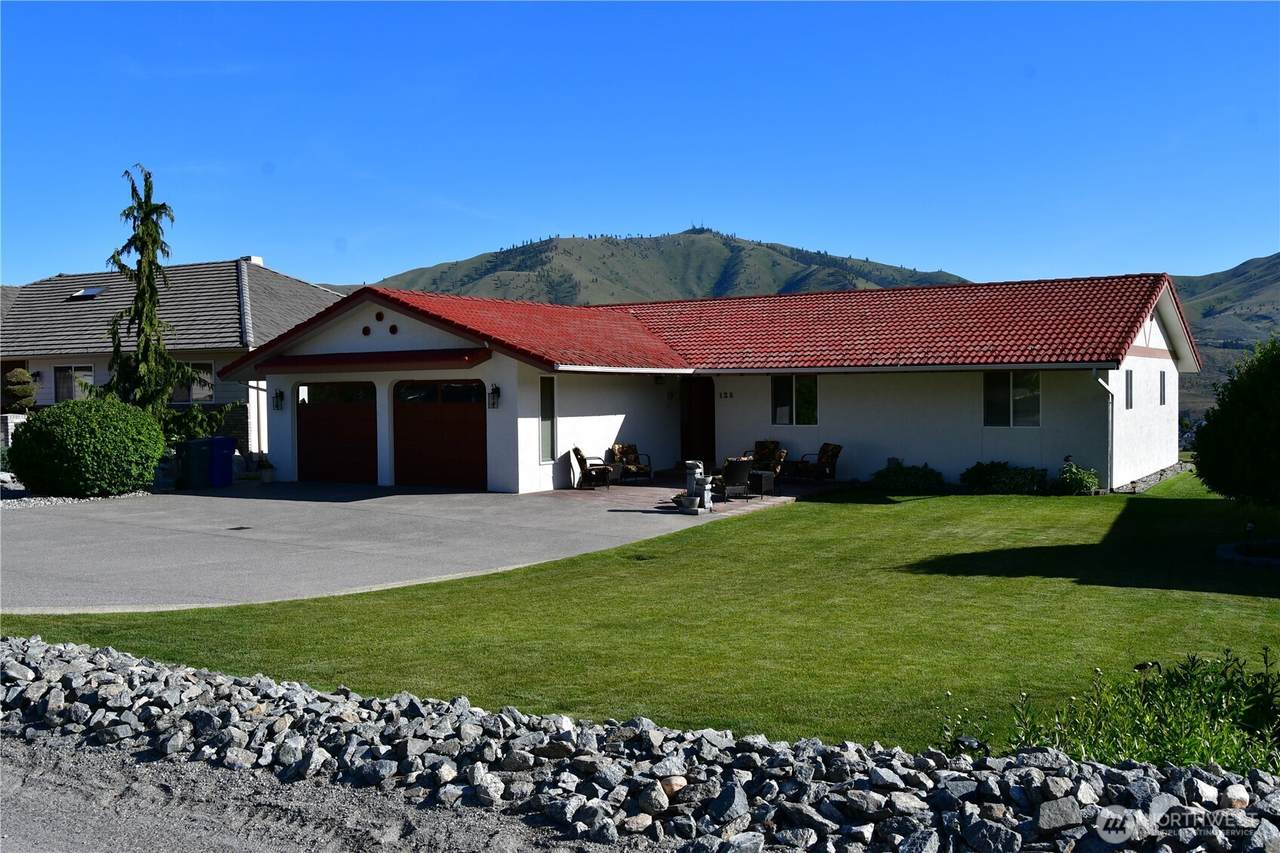 128 Bogey Boulevard - Photo 1
