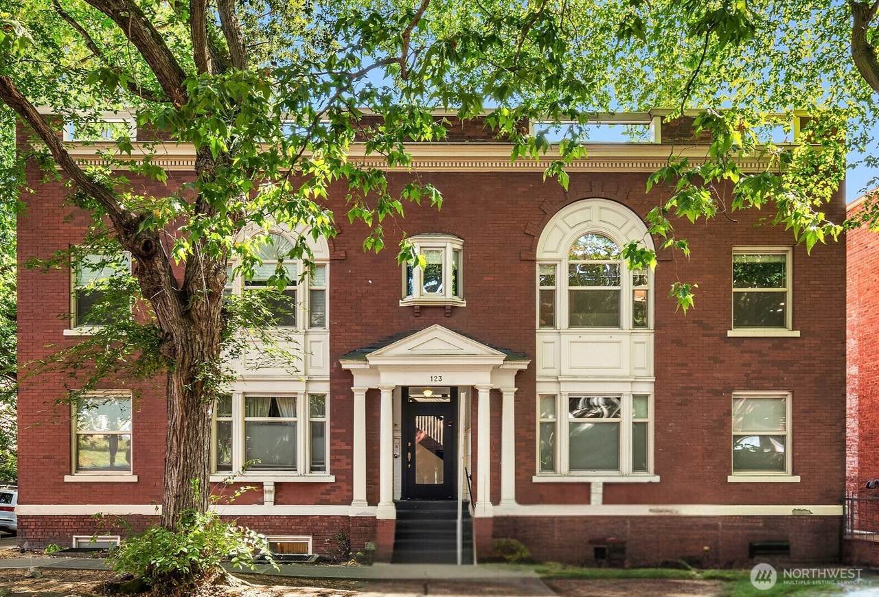 123 John Street - Photo 1