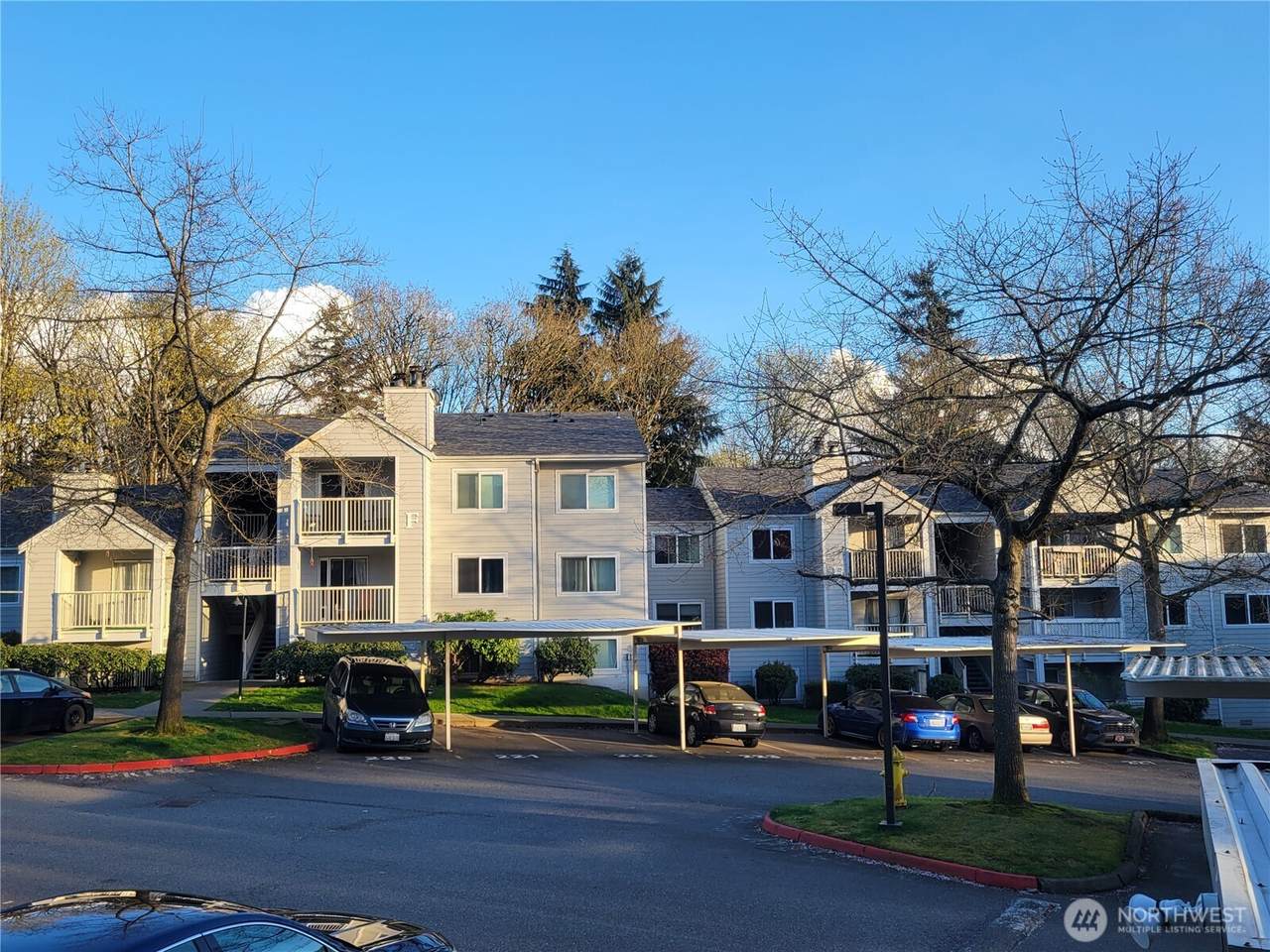 975 Aberdeen Avenue - Photo 1