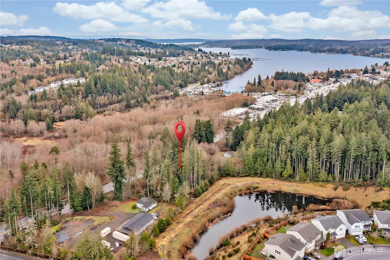 21133 Viking Avenue - Photo 1