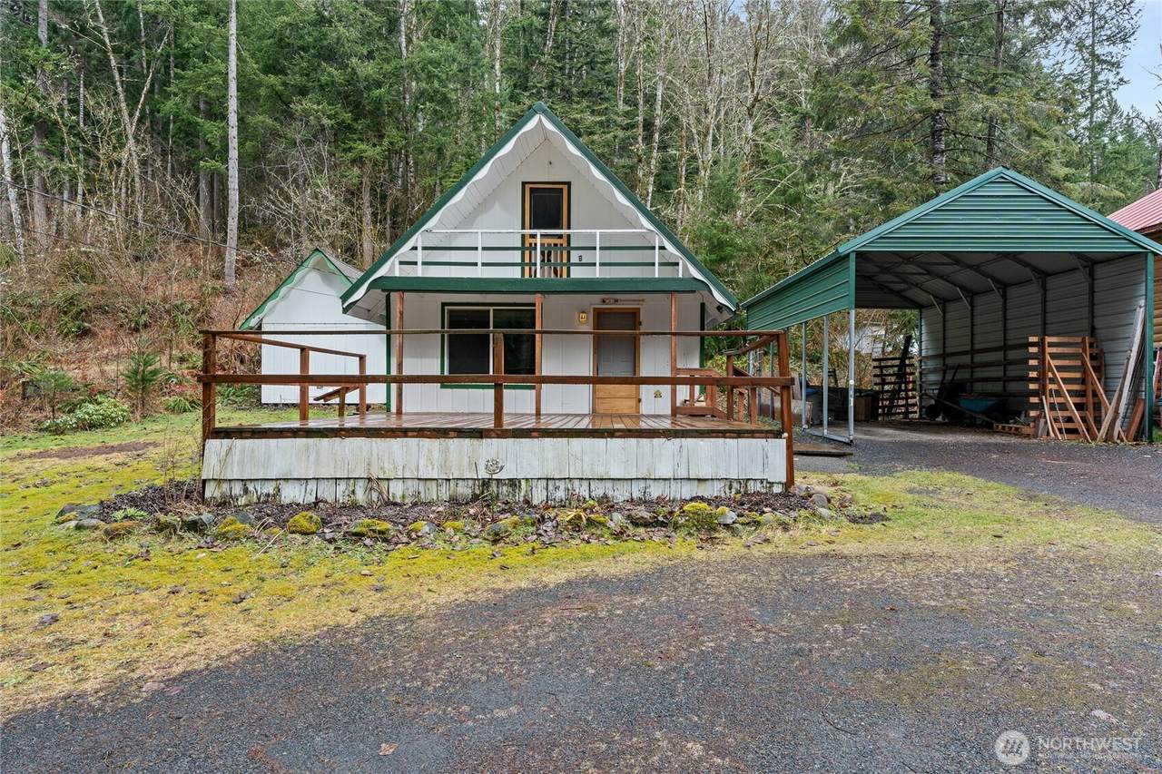 158 Paradise Drive - Photo 1