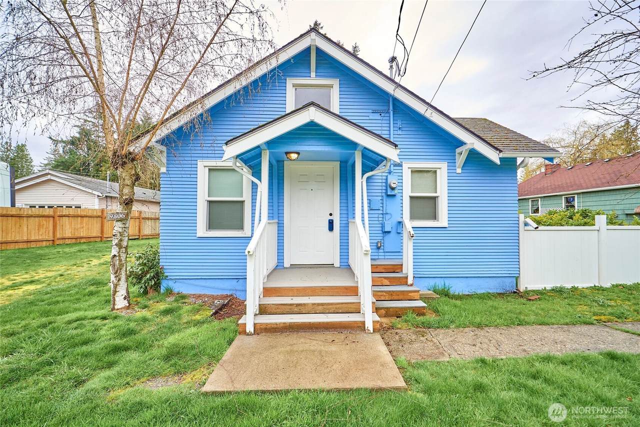 9806 Mckinley Avenue - Photo 1