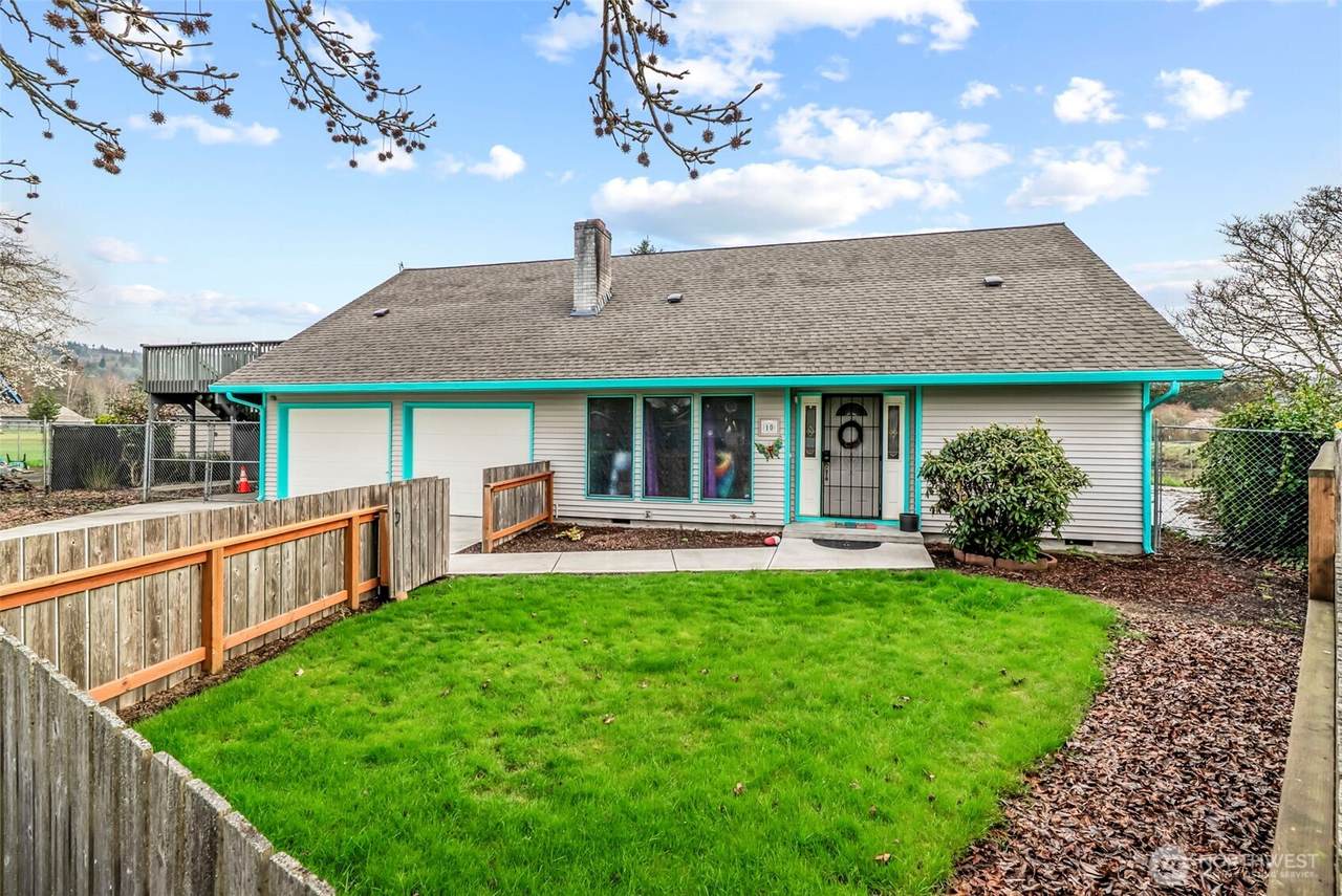 10 Lee Place - Photo 1