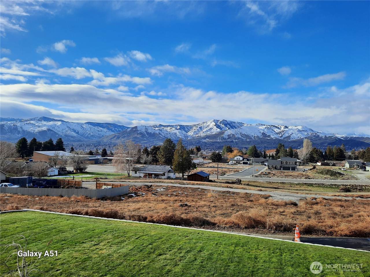 210 25th Street - Photo 1