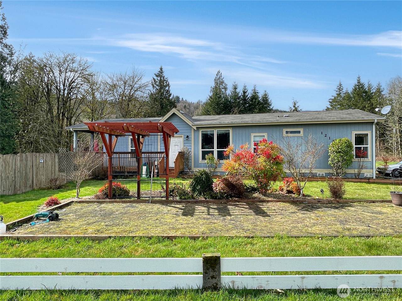 1215 Chapman Road - Photo 1