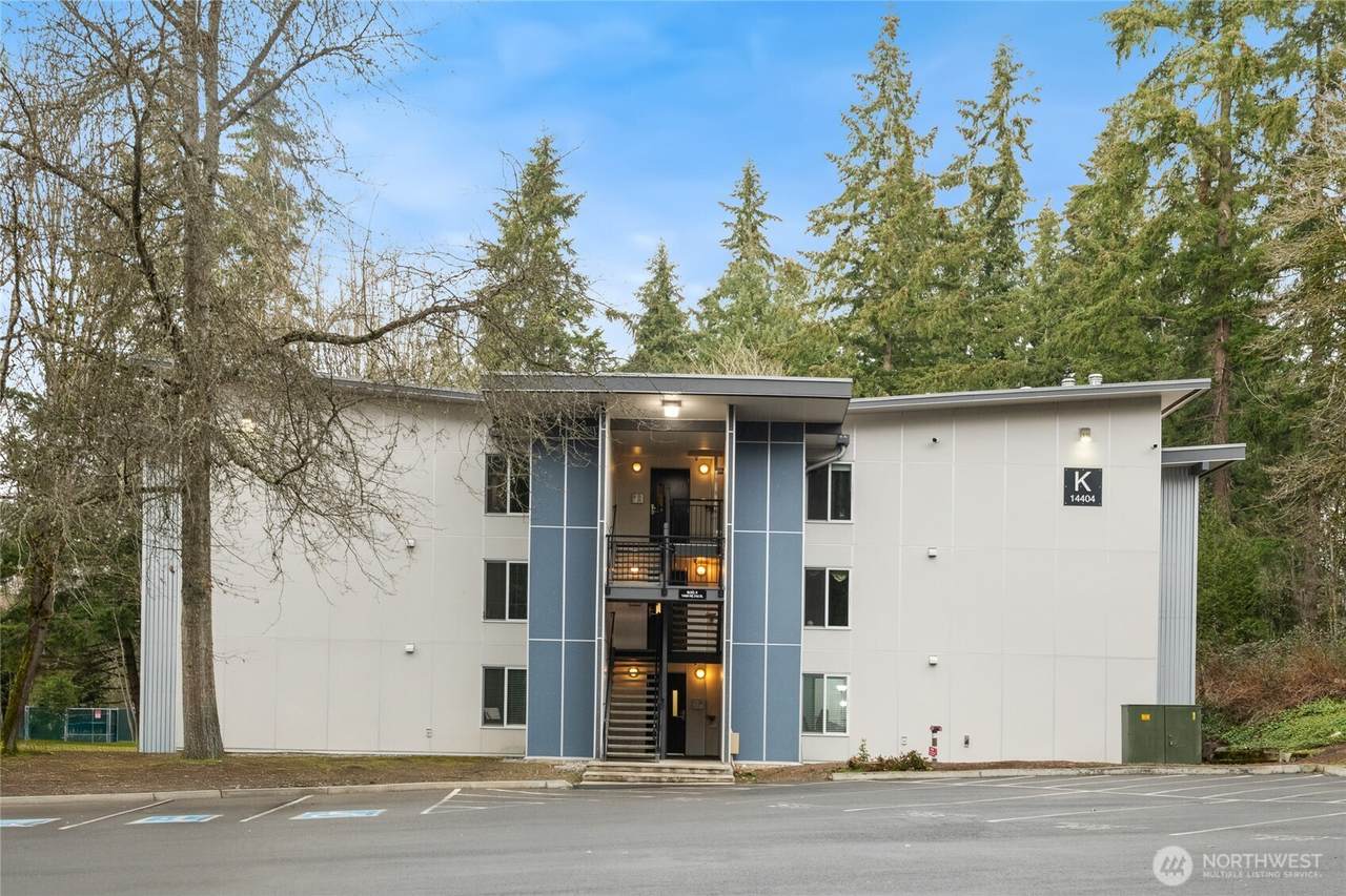 14404 31st Street - Photo 1