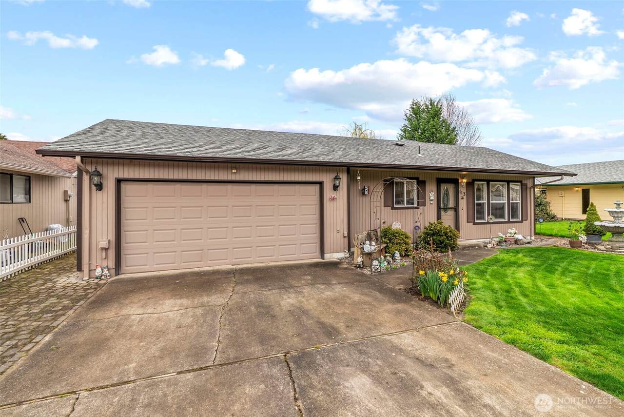 113 Debbie Street - Photo 1