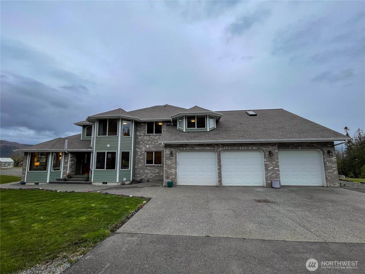 13240 Buchanan Lane - Photo 1