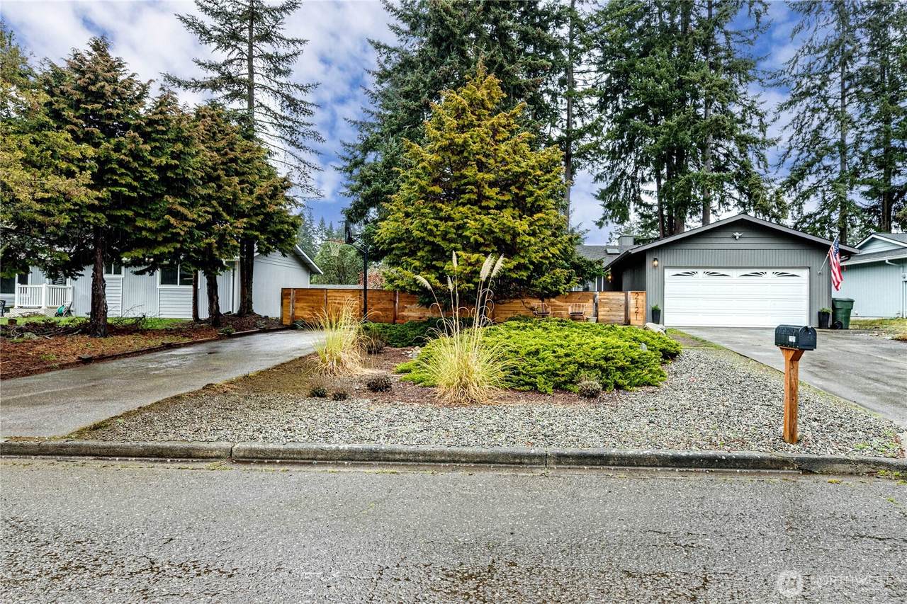 2121 12th Street - Photo 1