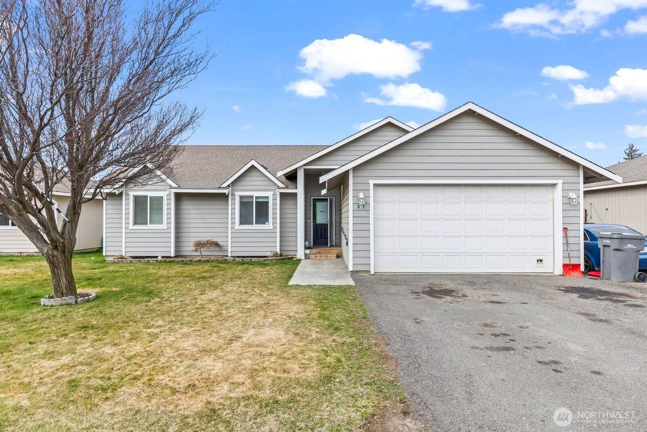 301 Benton Street - Photo 1