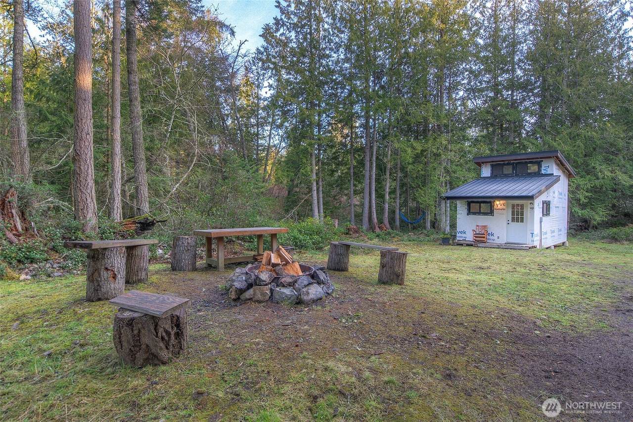 1536 Neck Point Road - Photo 1
