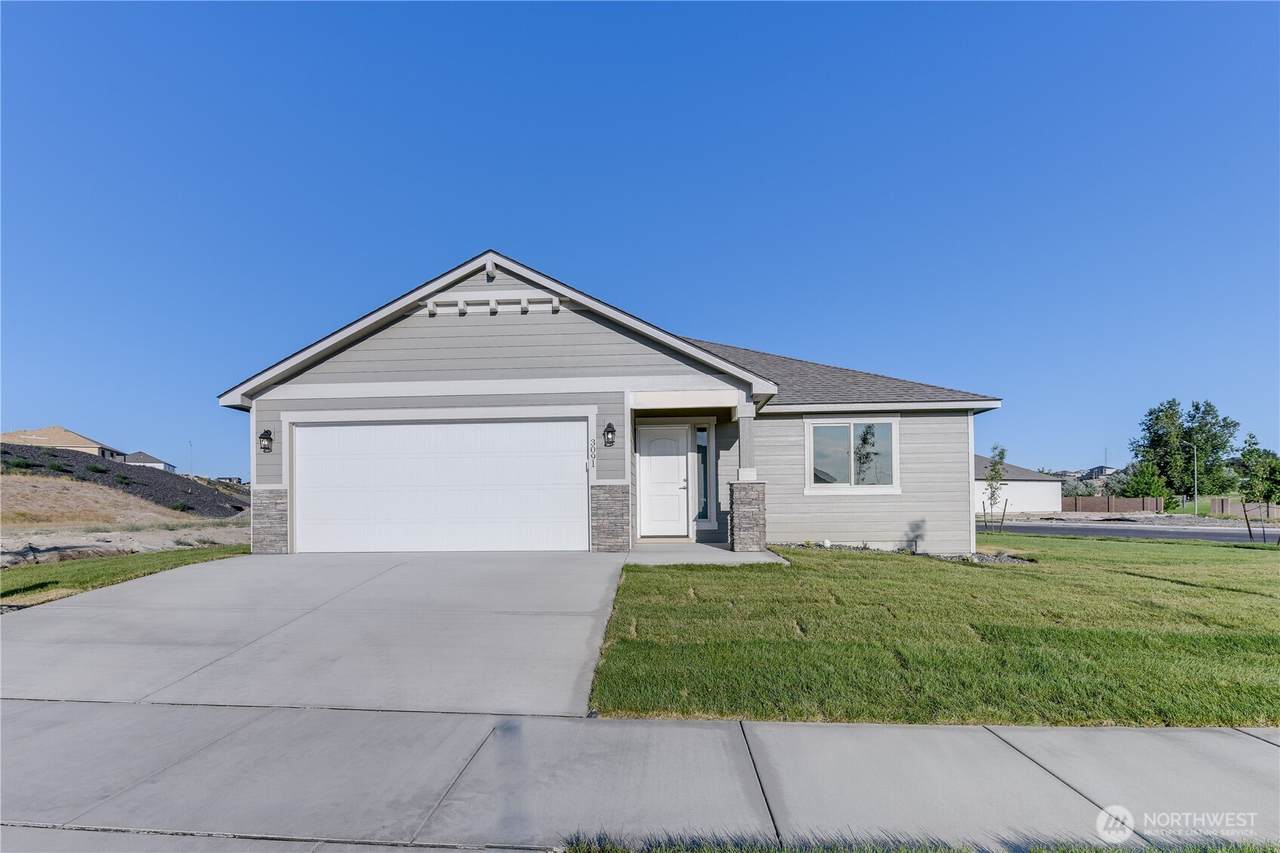 4255 W Sandy Ct - Photo 1