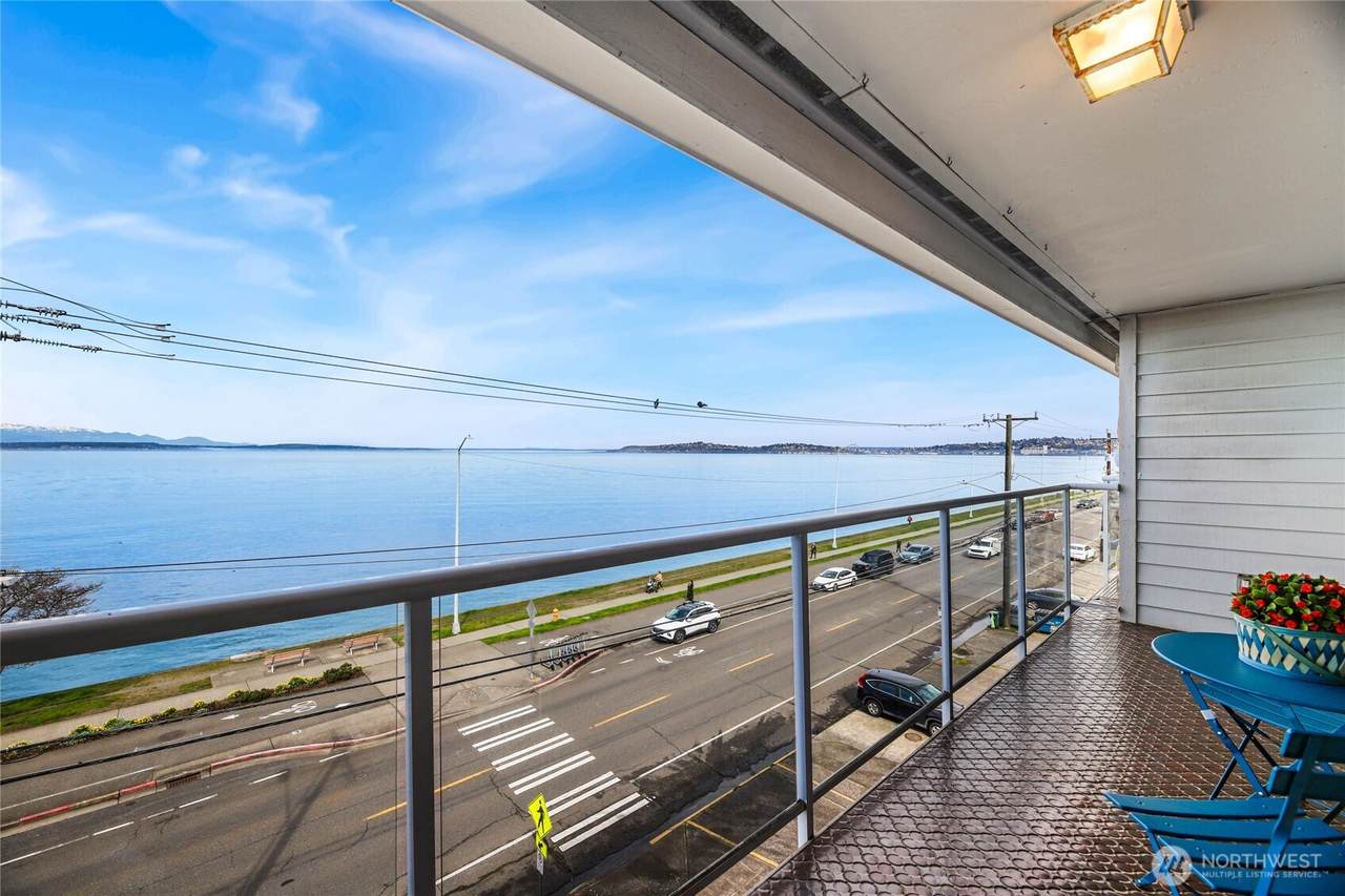 2104 Alki Avenue - Photo 1