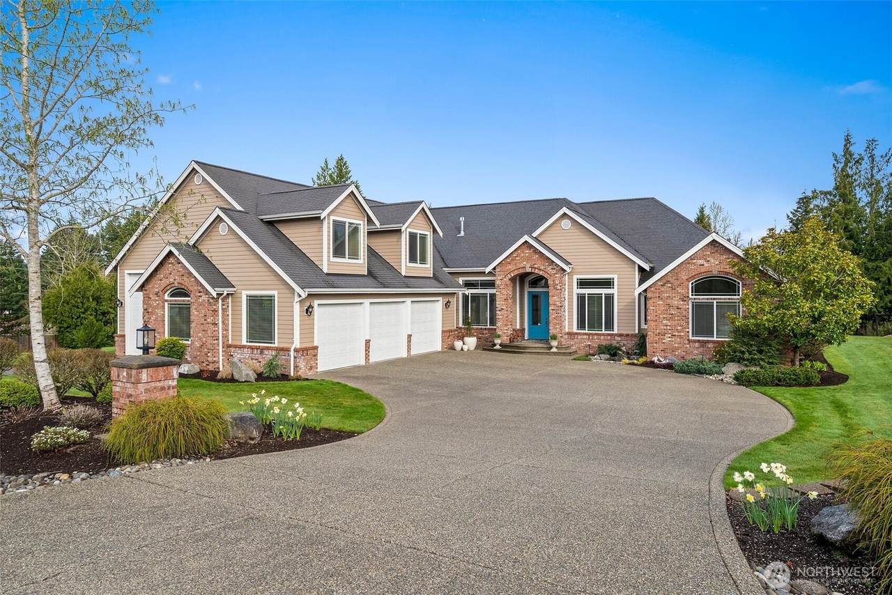 7637 Countrywood Drive - Photo 1