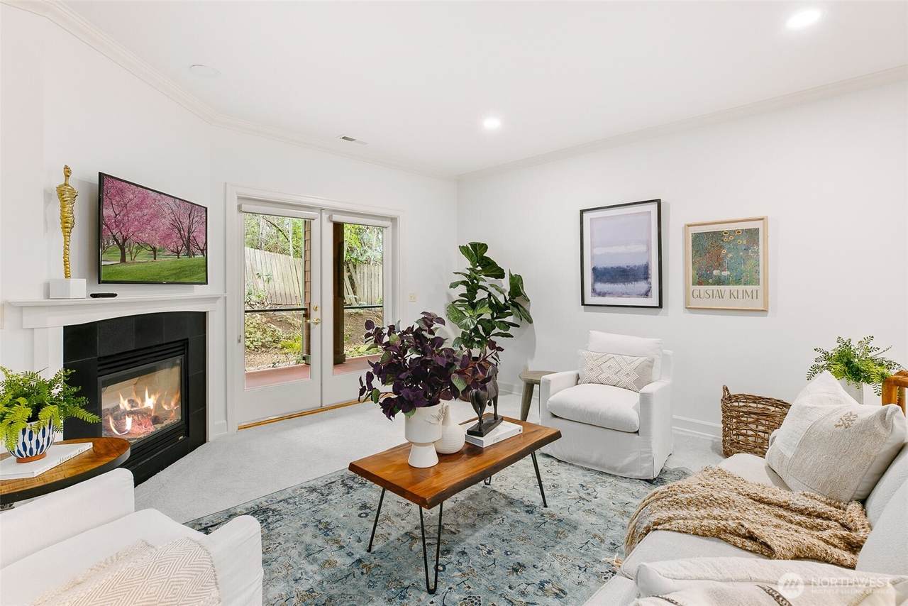 360 Knechtel Way - Photo 1