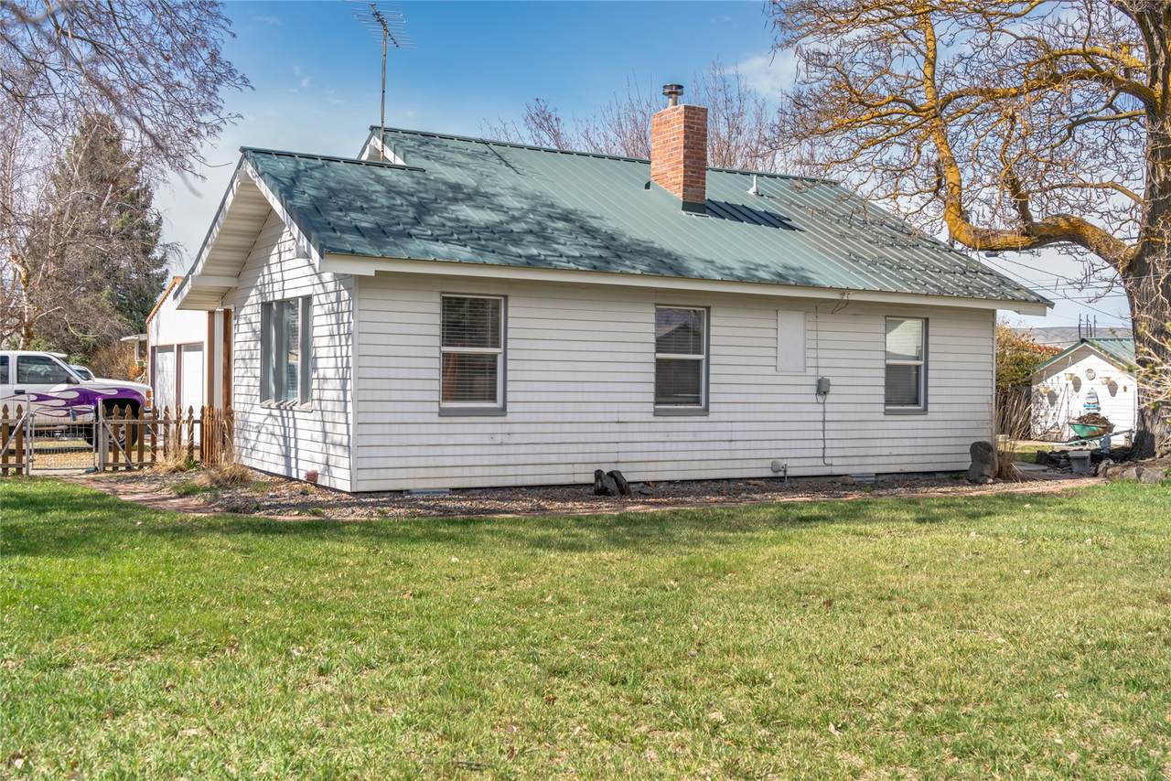108 Locust Street - Photo 1