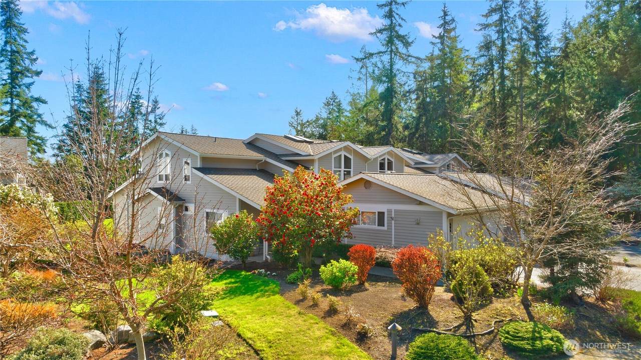 2410 James Place - Photo 1