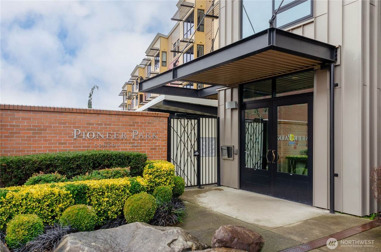 210 Pioneer - Photo 1