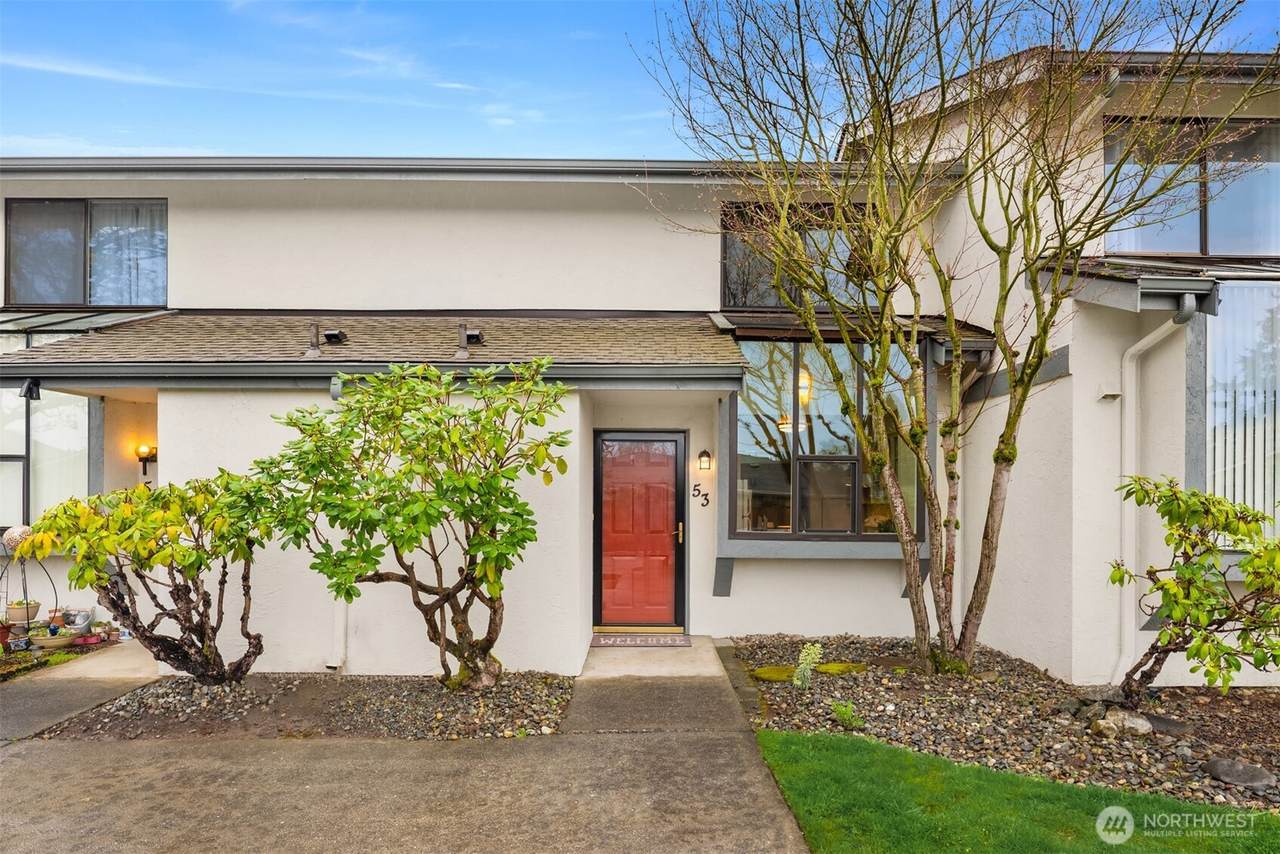 4805 76th Street - Photo 1