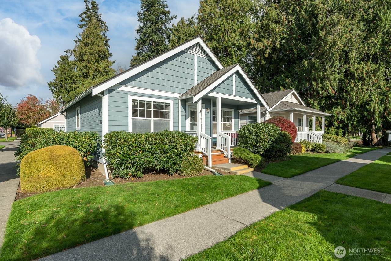 1021 Sinclair Way - Photo 1
