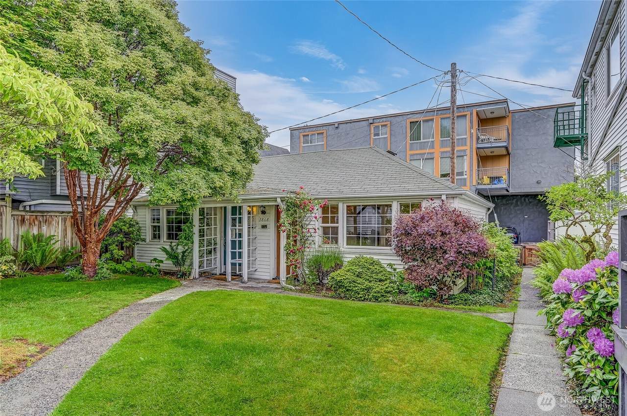 7868 Green Lake Drive - Photo 1