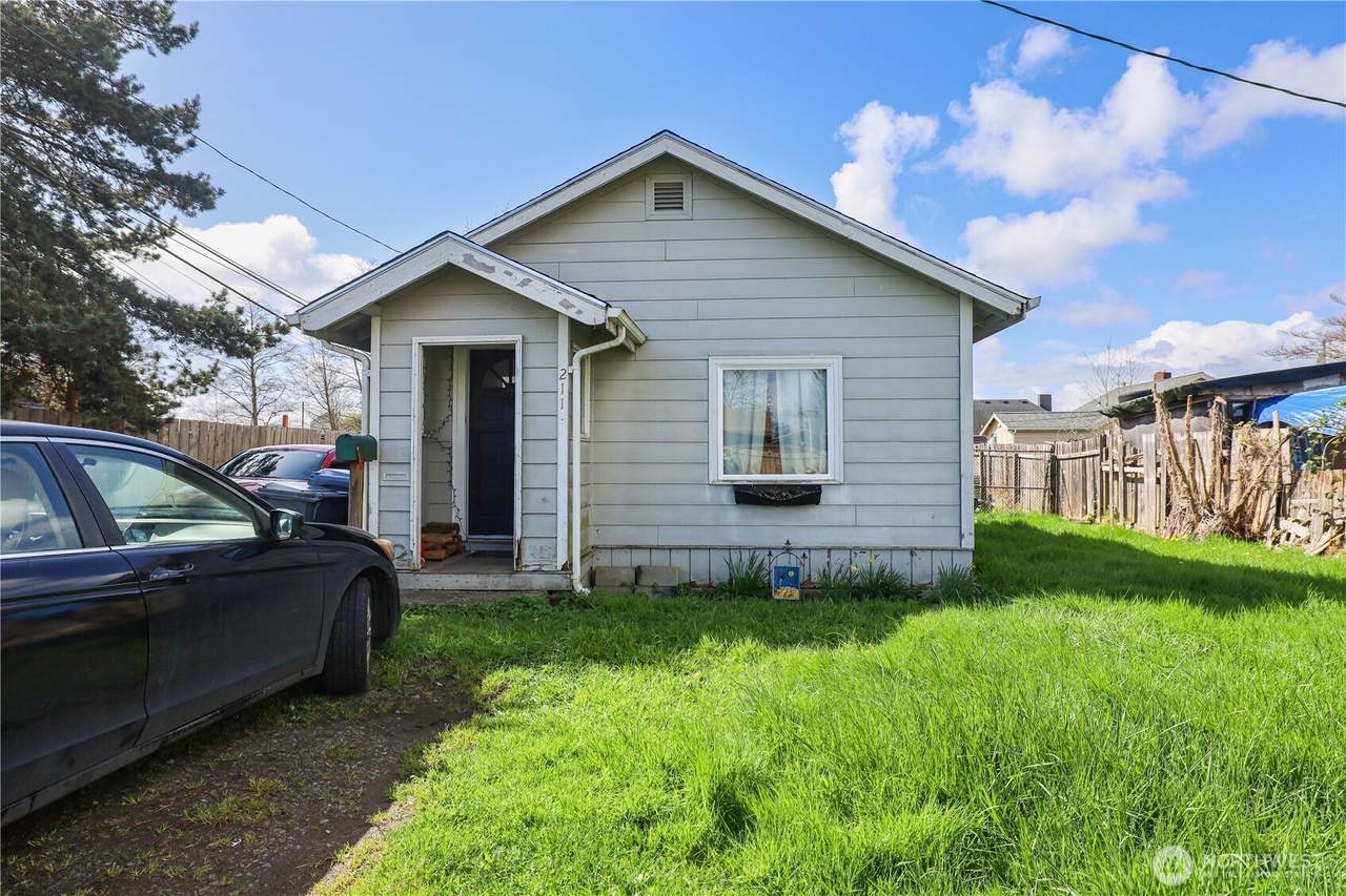 211 Wooding Street - Photo 1