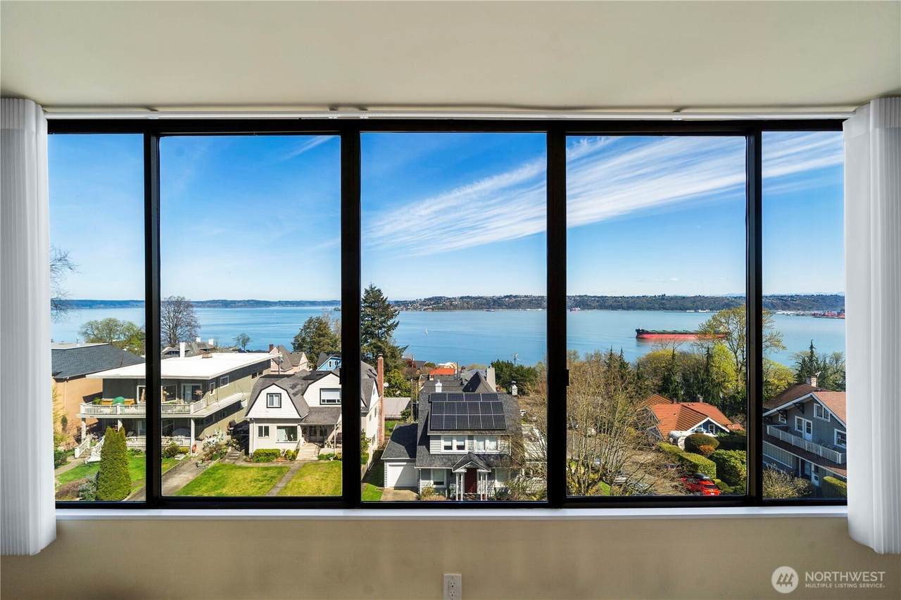 404 D Street - Photo 1