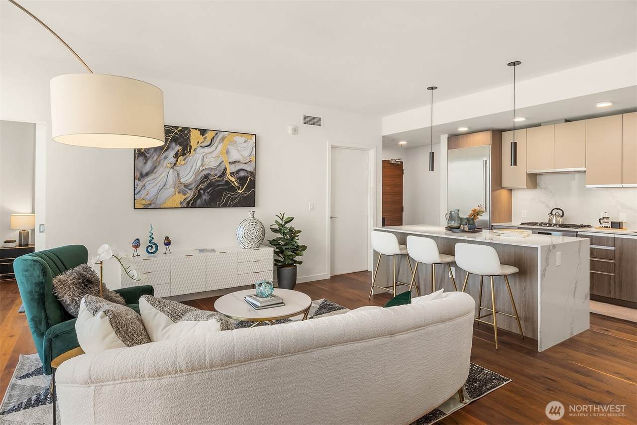 800 Columbia Street - Photo 1