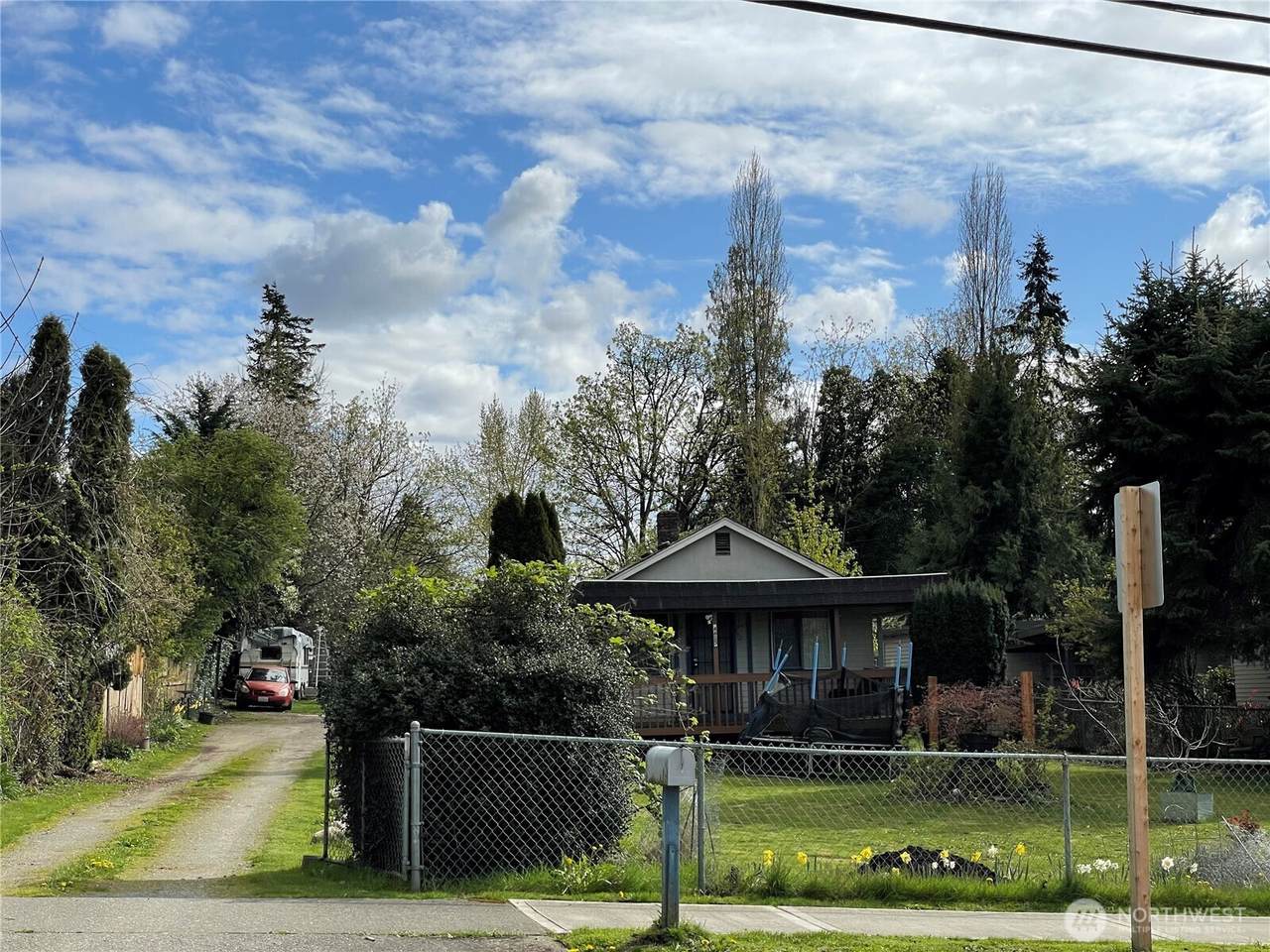 6625 124th Street - Photo 1