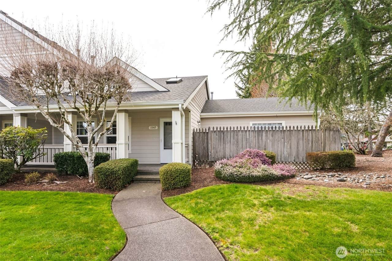 1547 Palisade Boulevard - Photo 1