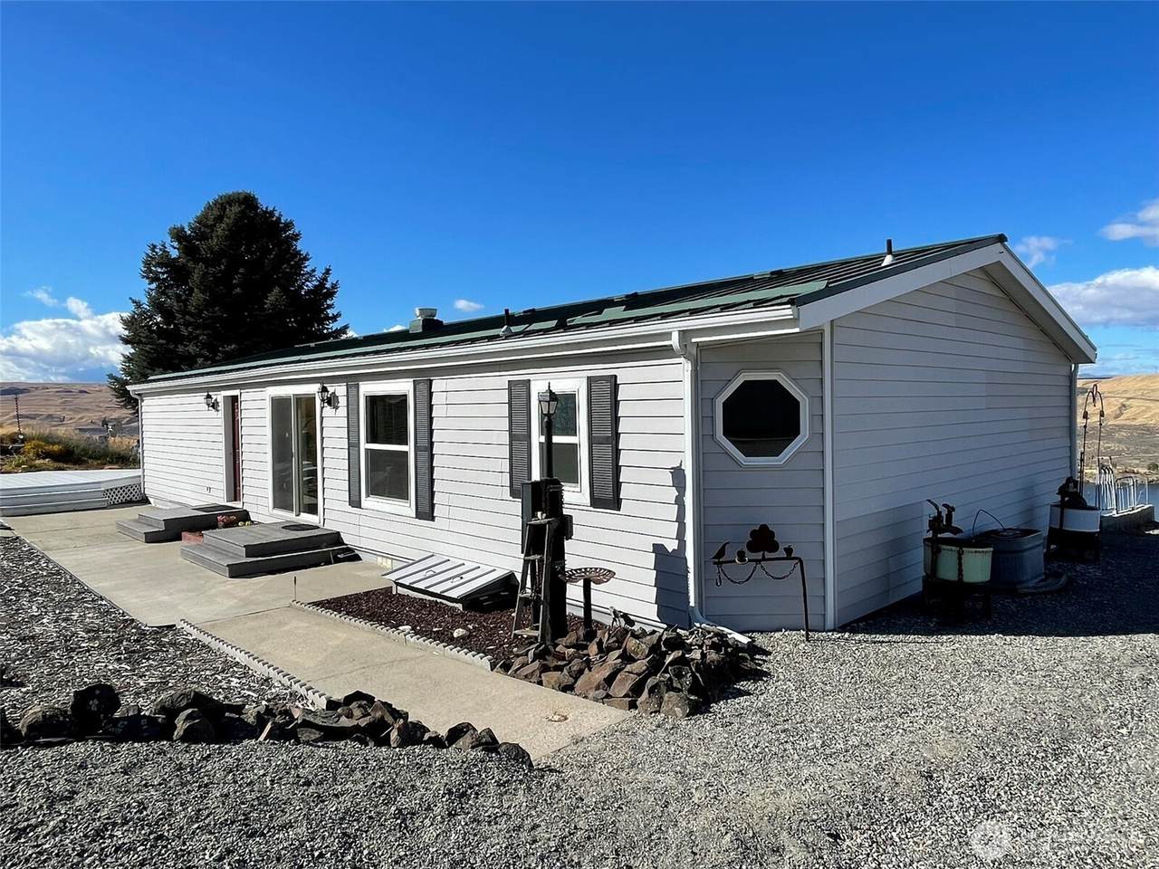 700 Pearl Hill Road - Photo 1