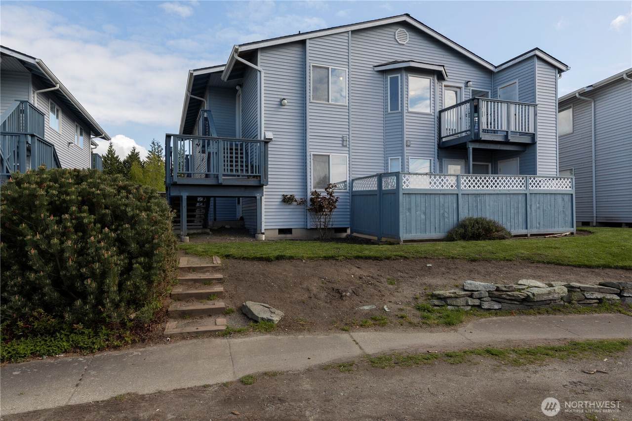 730 8th Avenue - Photo 1