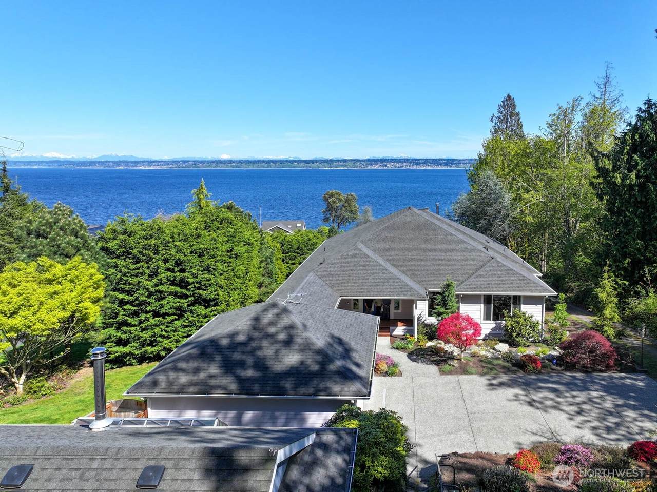 23260 Jefferson Point Rd. Ne - Photo 1