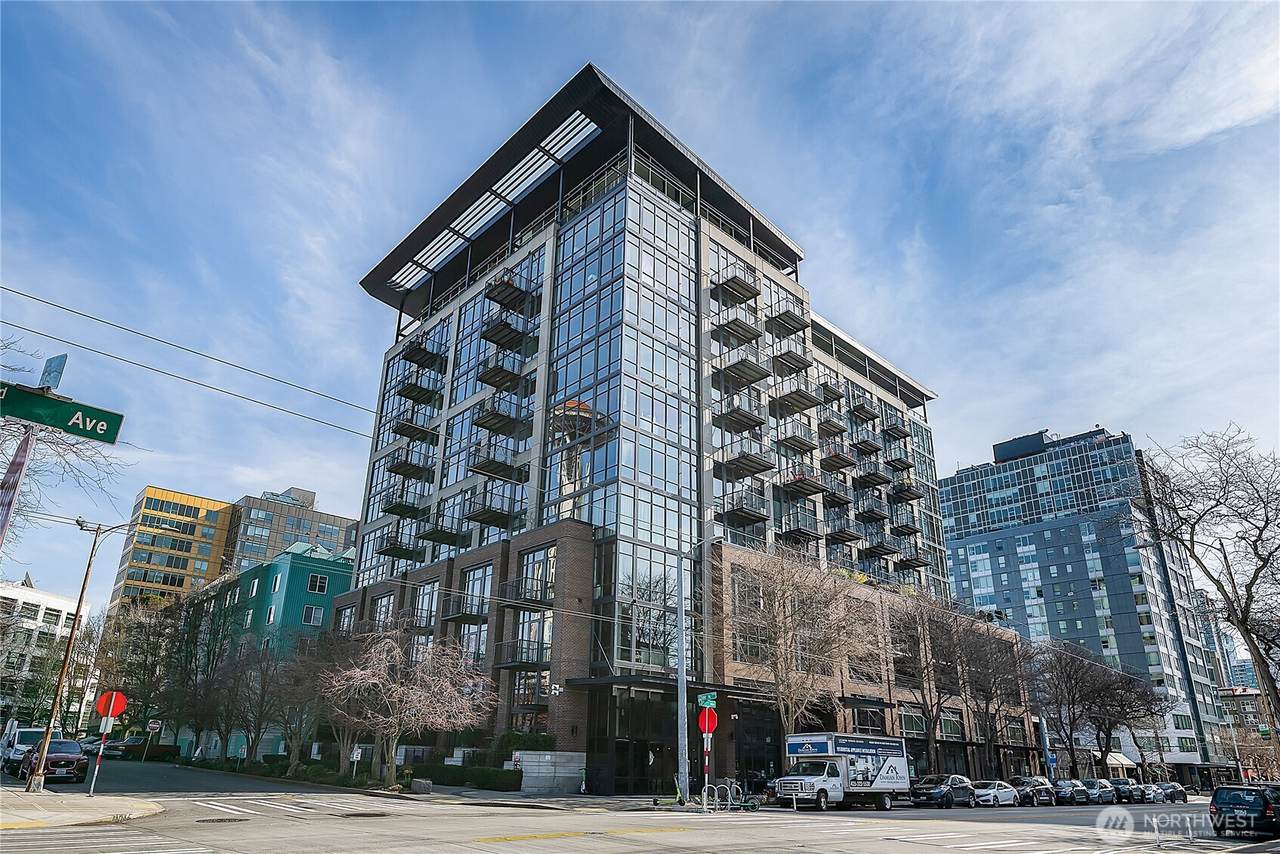 2720 3rd Avenue - Photo 1