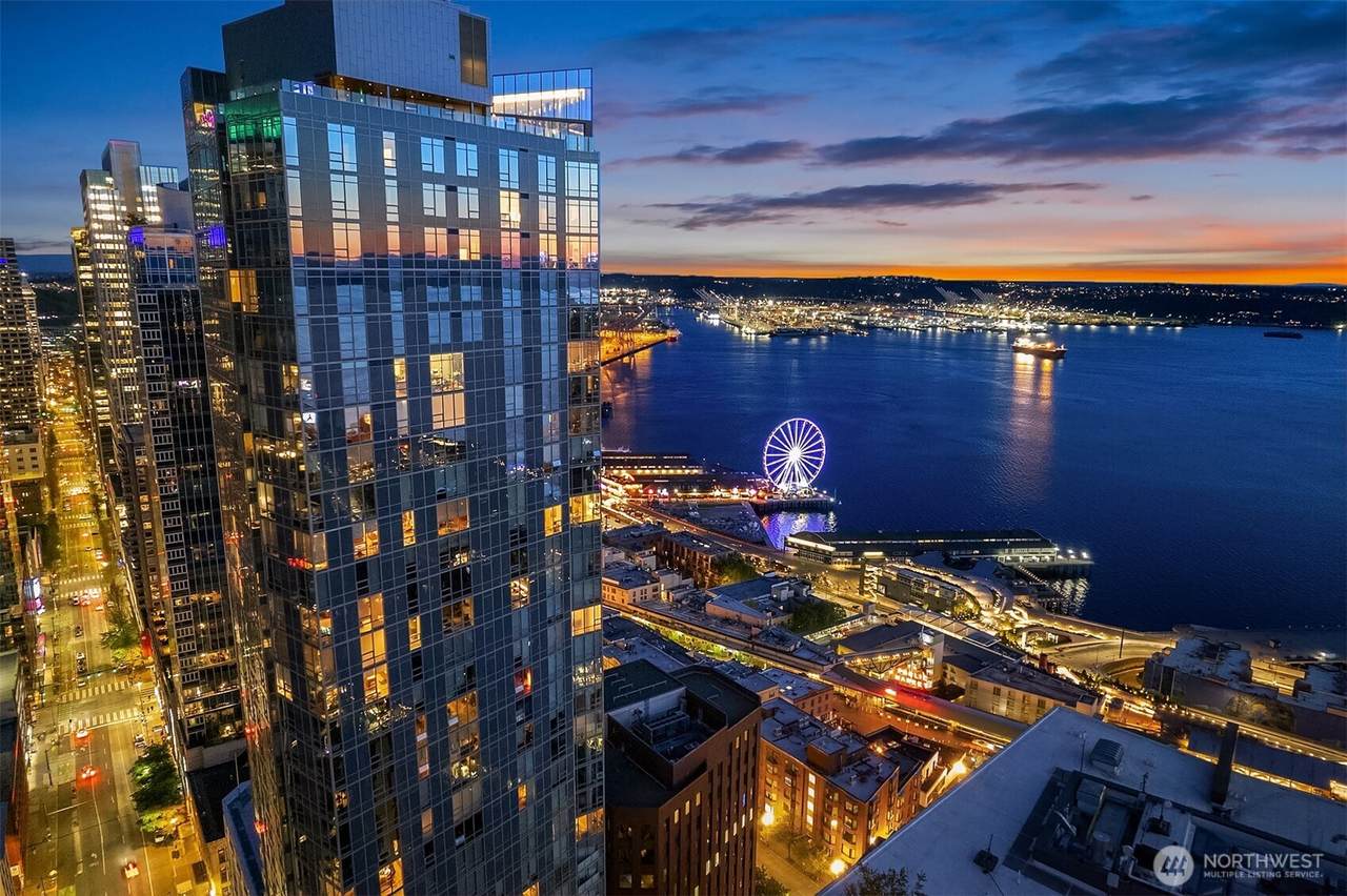 121 Stewart Street - Photo 1