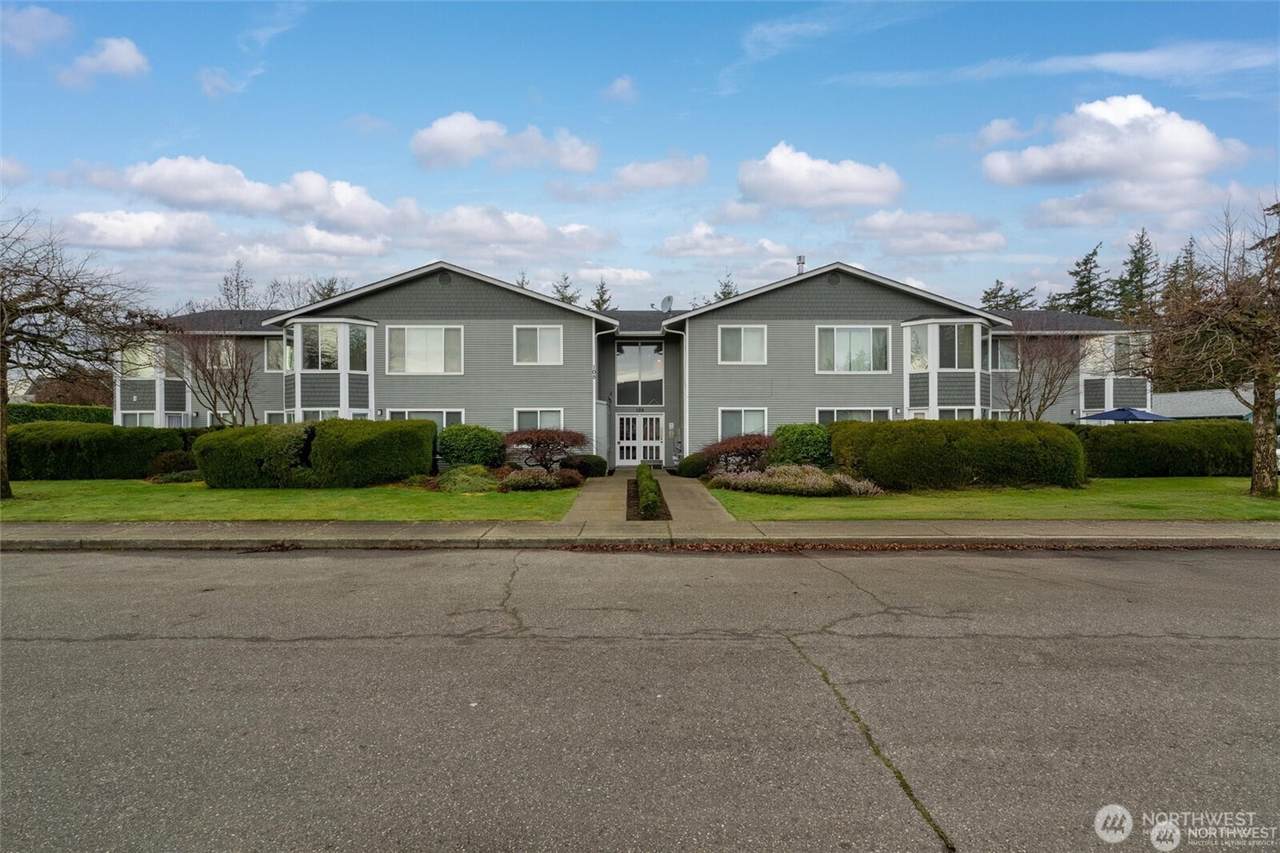 105 Fairside Drive - Photo 1