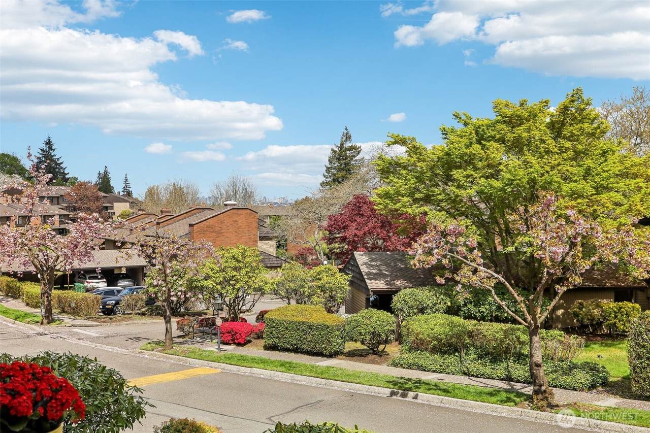 10915 Glen Acres Drive - Photo 1
