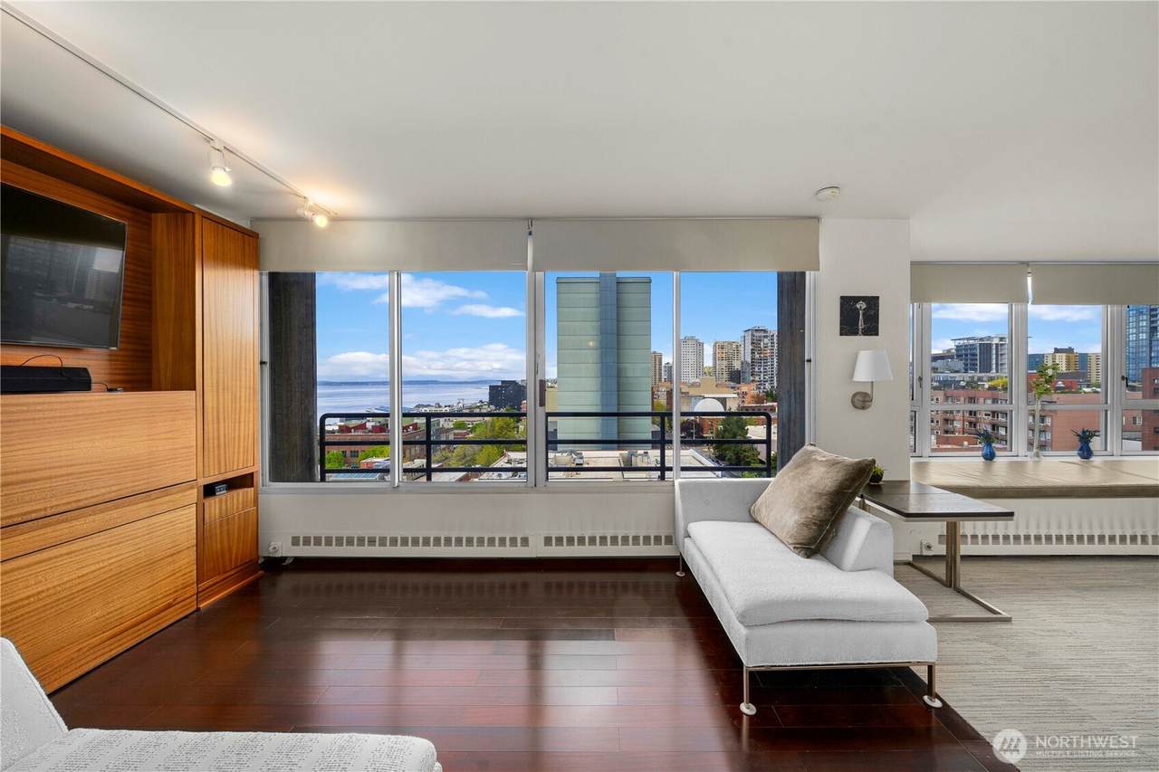 2125 1st Avenue - Photo 1