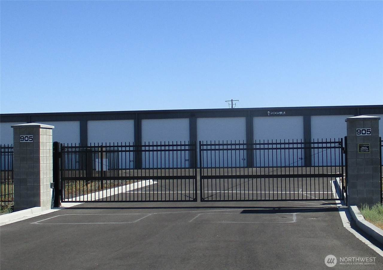 903 Curie Street - Photo 1