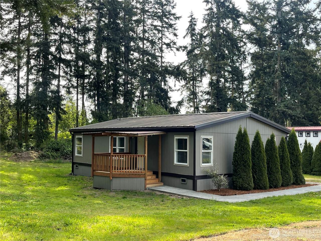 611 Cedar Avenue - Photo 1