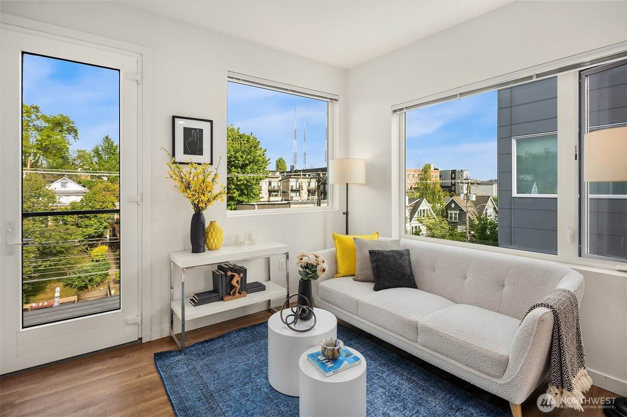 121 12th Avenue - Photo 1