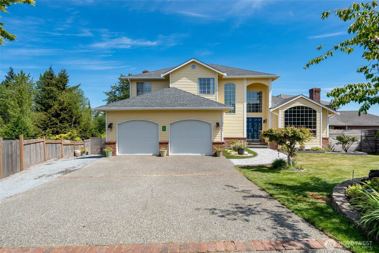 4627 118th Street - Photo 1