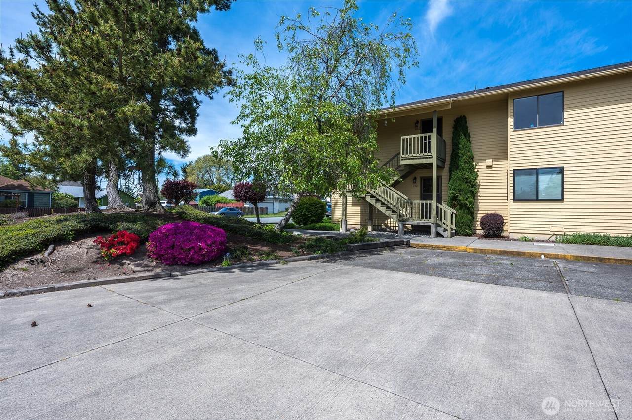 310 11th Street - Photo 1