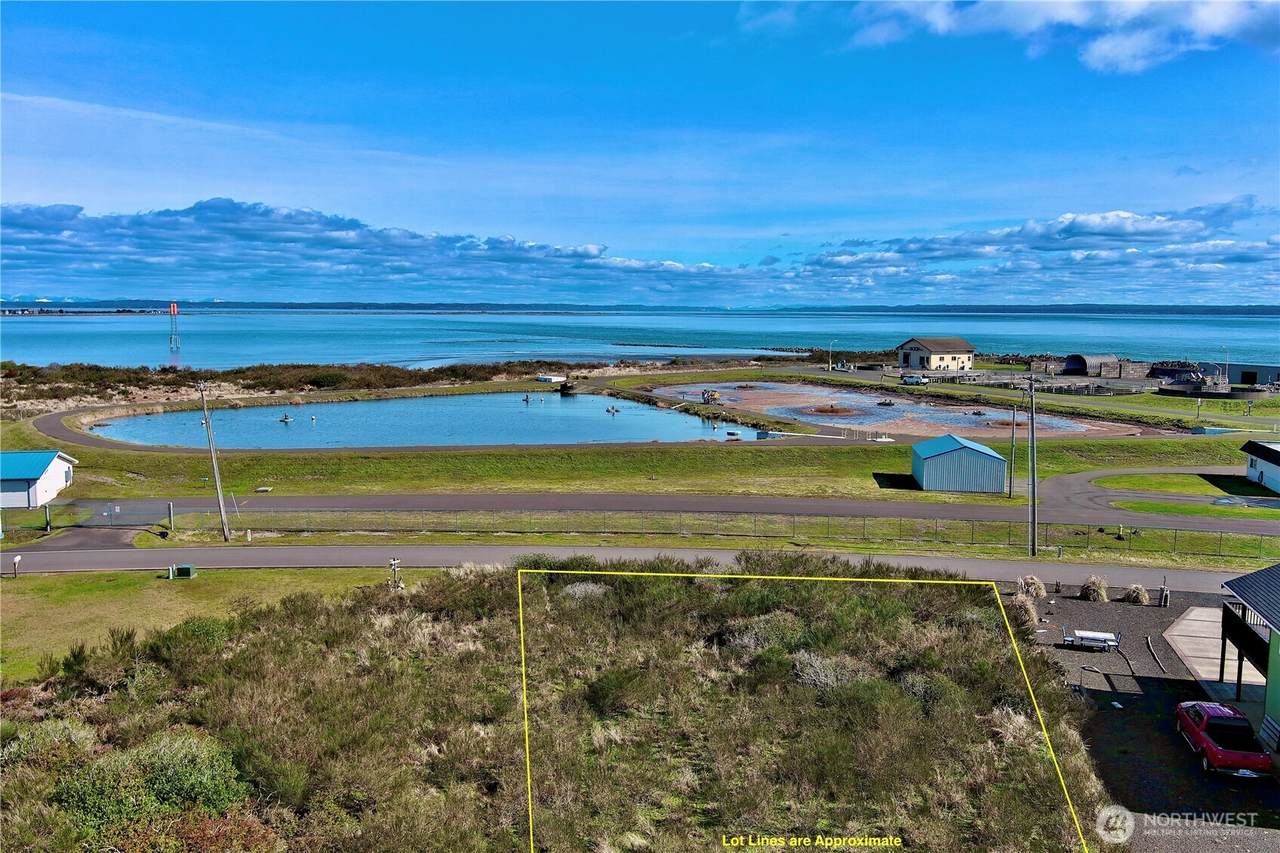 1425 Ocean Shores Boulevard - Photo 1