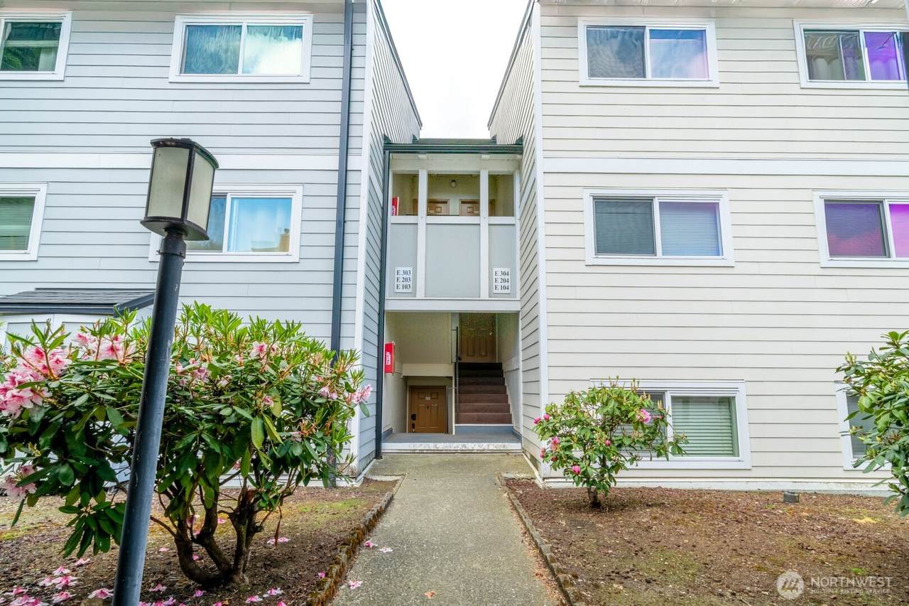 15210 Macadam Road - Photo 1